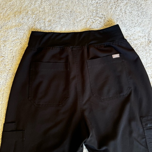 High Waisted Yola Skinny Scrub Pants ™ - Picture 8 of 11